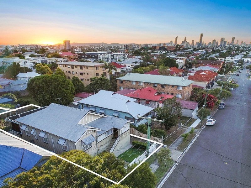 69 Wellington Street, Coorparoo QLD 4151