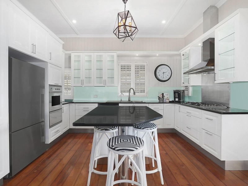 69 Wellington Street, Coorparoo QLD 4151