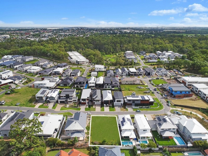 27 McKie Crescent, Cannon Hill QLD 4170