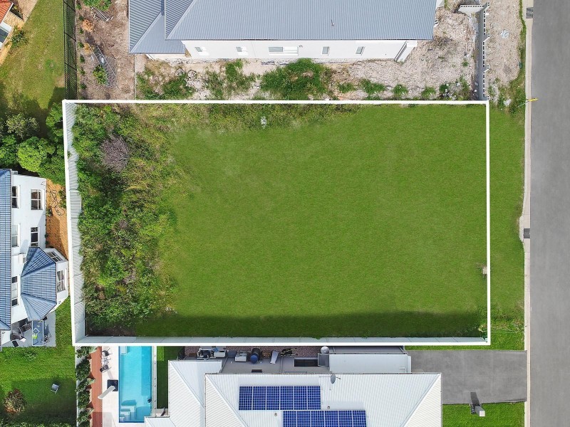 27 McKie Crescent, Cannon Hill QLD 4170