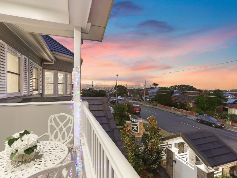 105 Newman Avenue, Camp Hill QLD 4152