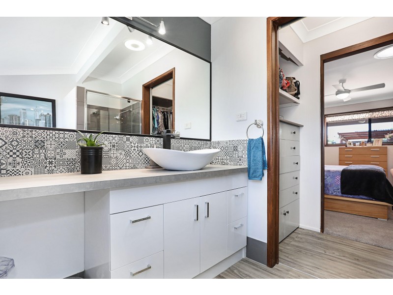 34 Wattle Avenue, Bongaree QLD 4507
