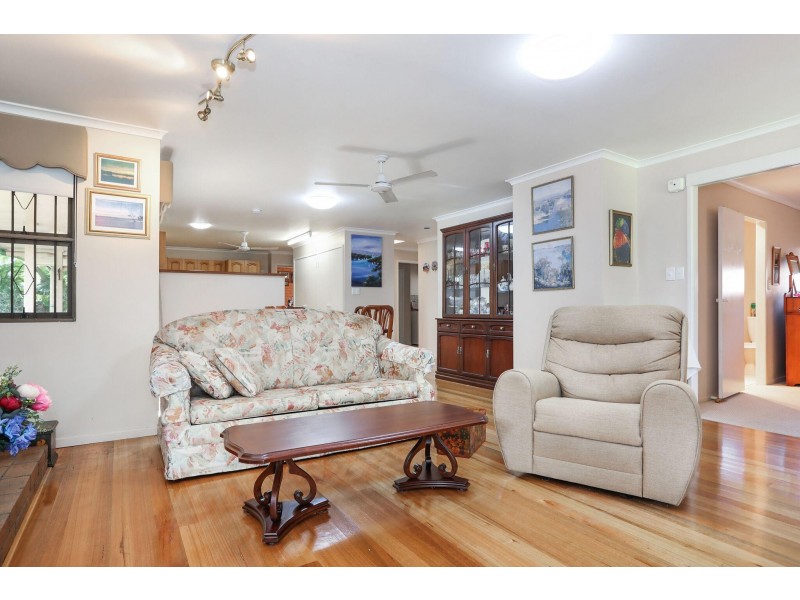 35 The Boulevarde, Bongaree QLD 4507