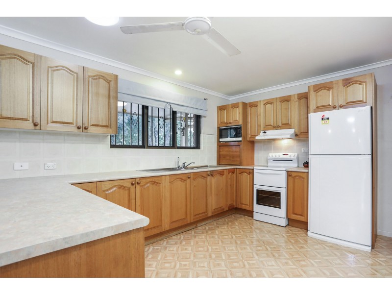 35 The Boulevarde, Bongaree QLD 4507