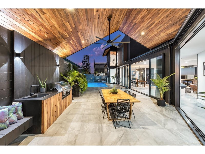 151 Buena Vista Avenue, Coorparoo QLD 4151