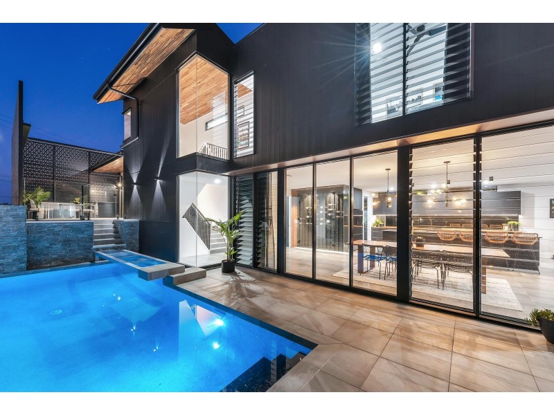 151 Buena Vista Avenue, Coorparoo QLD 4151