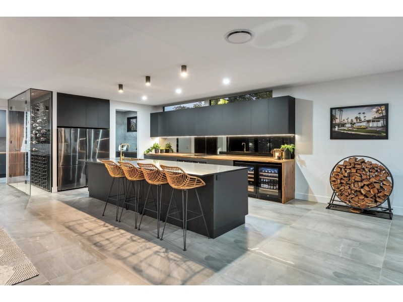 151 Buena Vista Avenue, Coorparoo QLD 4151