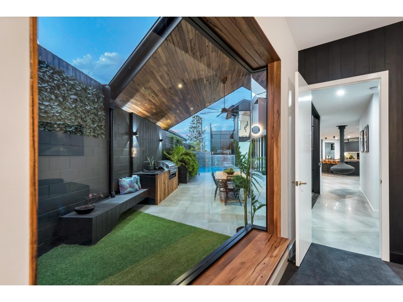 151 Buena Vista Avenue, Coorparoo QLD 4151