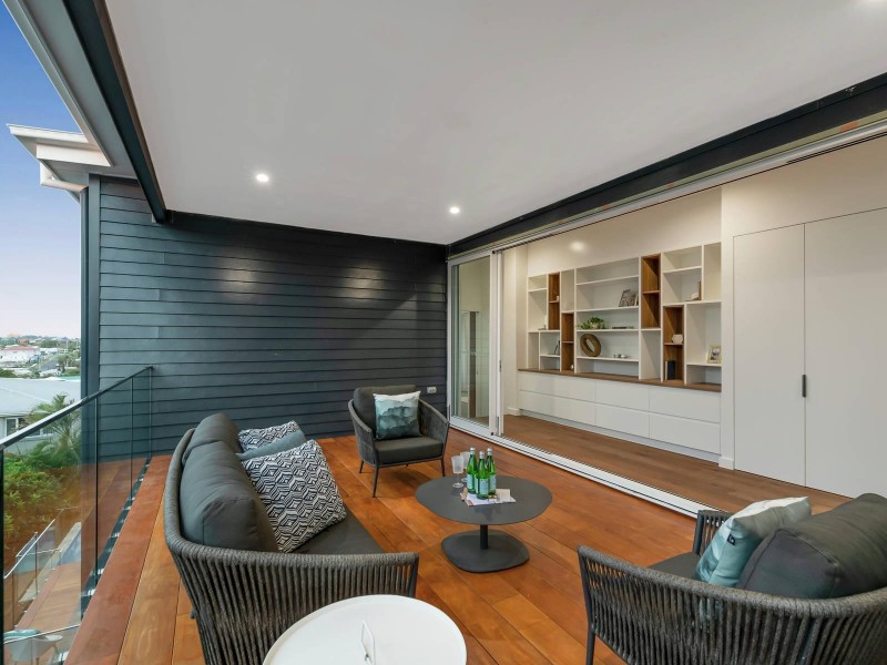 66 Newman Avenue, Camp Hill QLD 4152