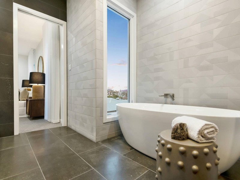 66 Newman Avenue, Camp Hill QLD 4152