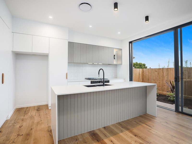 45 Brinawa Street, Camp Hill QLD 4152