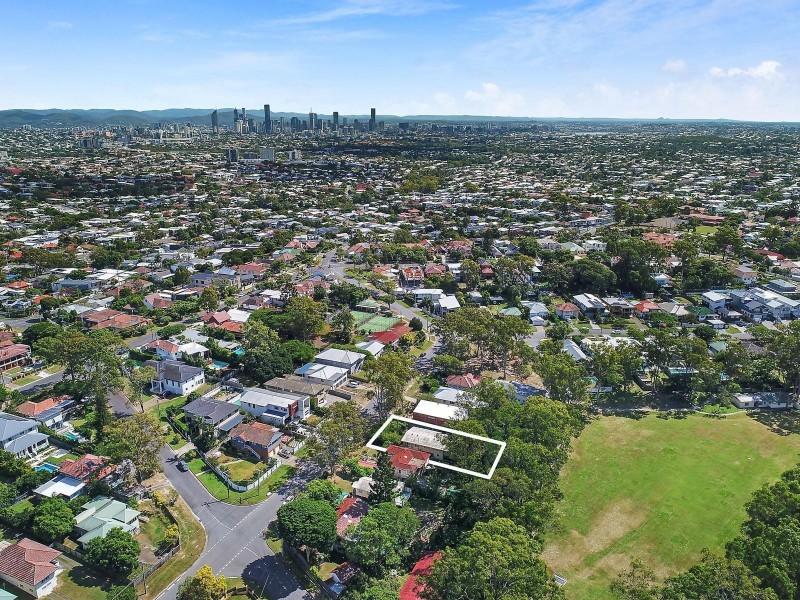74 Canopus Street, Coorparoo QLD 4151
