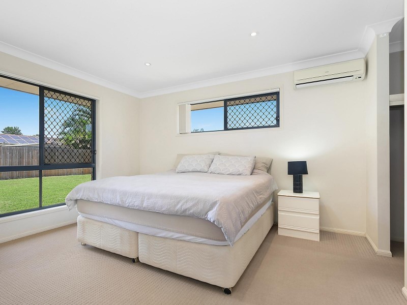 61 Ningi Esplanade, Ningi QLD 4511