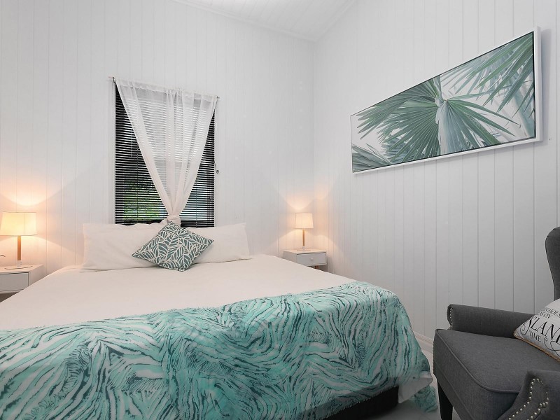 16 Charlotte Avenue, Bongaree QLD 4507