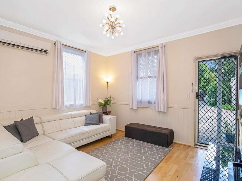 4/7 Rosina Street, Kangaroo Point QLD 4169