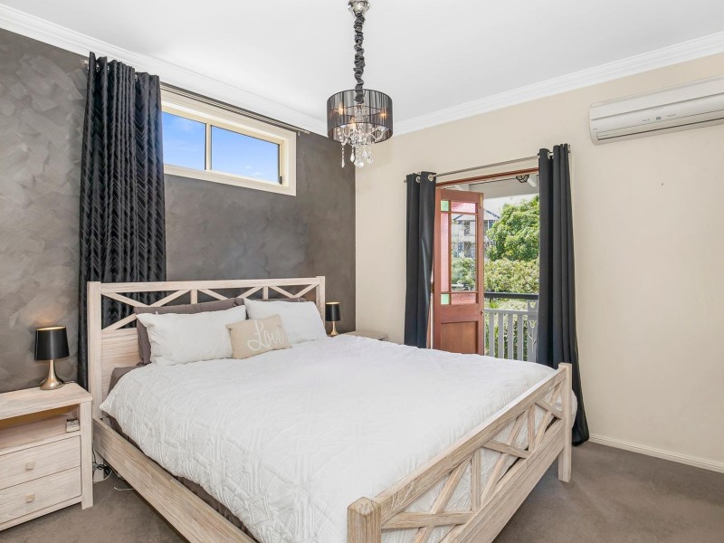 4/7 Rosina Street, Kangaroo Point QLD 4169