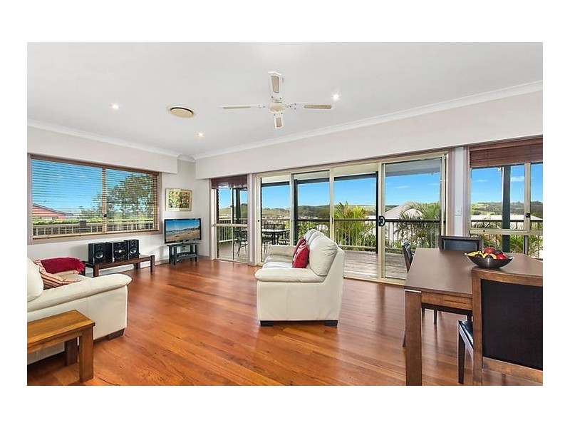 7 Barby Crescent, Bangalow NSW 2479