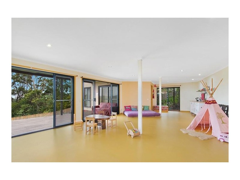 2 Coomburra Crescent, Ocean Shores NSW 2483