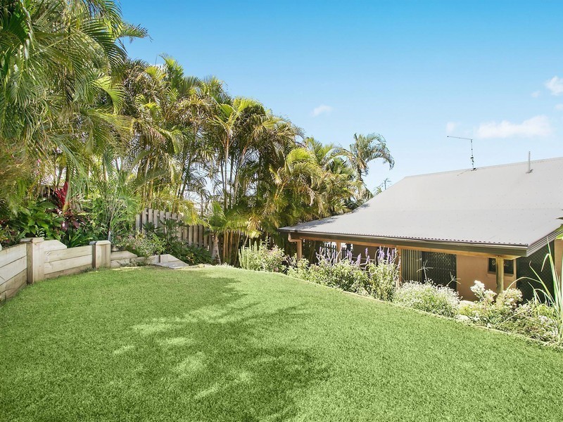 8 Caniaba Crescent, Suffolk Park NSW 2481