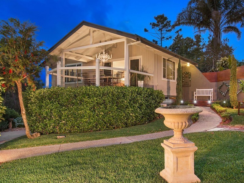11 Hakea Crescent, Suffolk Park NSW 2481