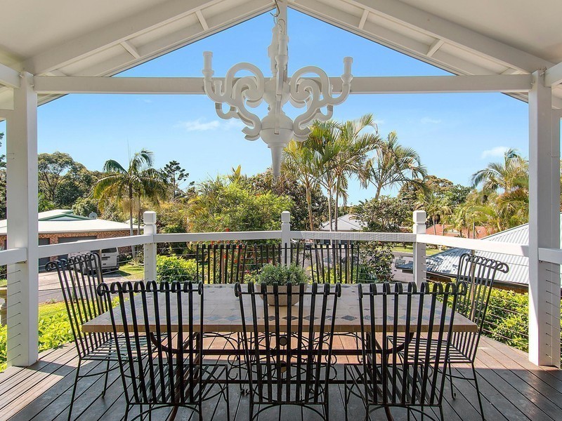 11 Hakea Crescent, Suffolk Park NSW 2481