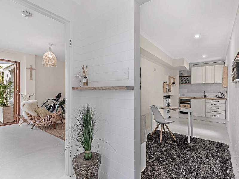 11 Hakea Crescent, Suffolk Park NSW 2481