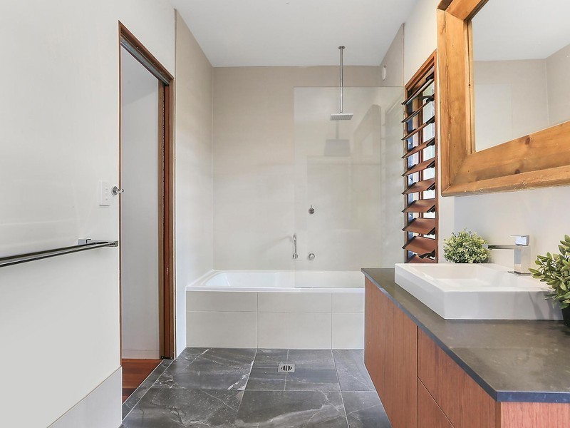 10/3 Sallywattle Drive, Suffolk Park NSW 2481