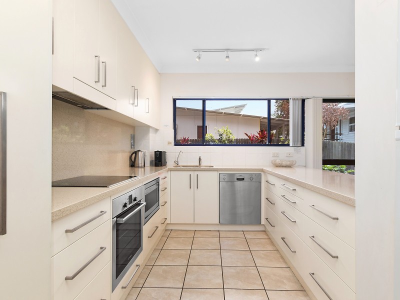 2/122 Lighthouse Road, Byron Bay NSW 2481