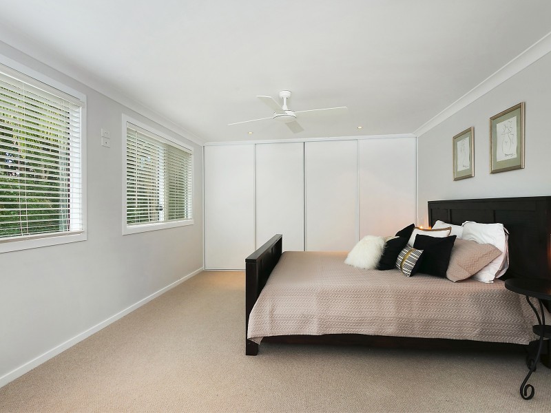 8 Sallywattle Drive, Suffolk Park NSW 2481