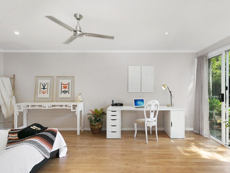 8 Sallywattle Drive, Suffolk Park NSW 2481