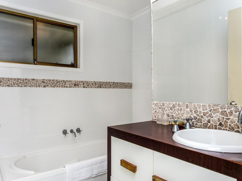 37 Belongil Crescent, Byron Bay NSW 2481