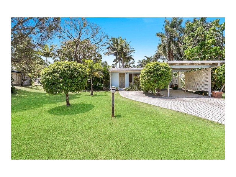 27 Bauhinia Drive, Mooloolaba QLD 4557