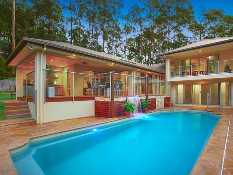 2 Sundown Close, Tanawha QLD 4556