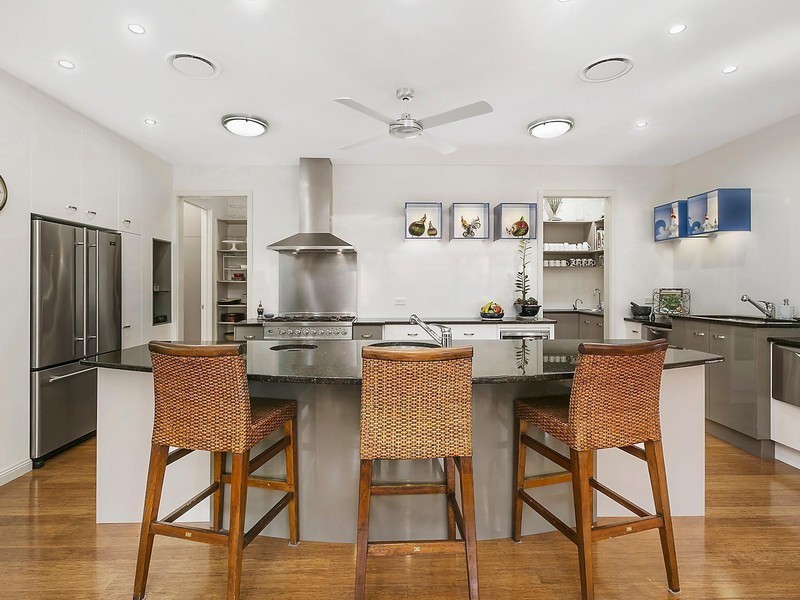 19 Mountain Top Court, Mons QLD 4556