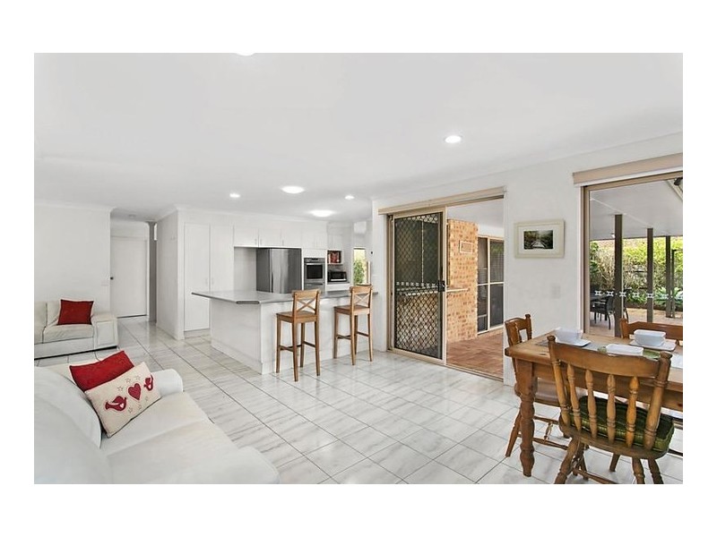 4 Hermosa Street, Mountain Creek QLD 4557