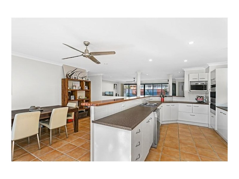 11 Mawarra Street, Buddina QLD 4575