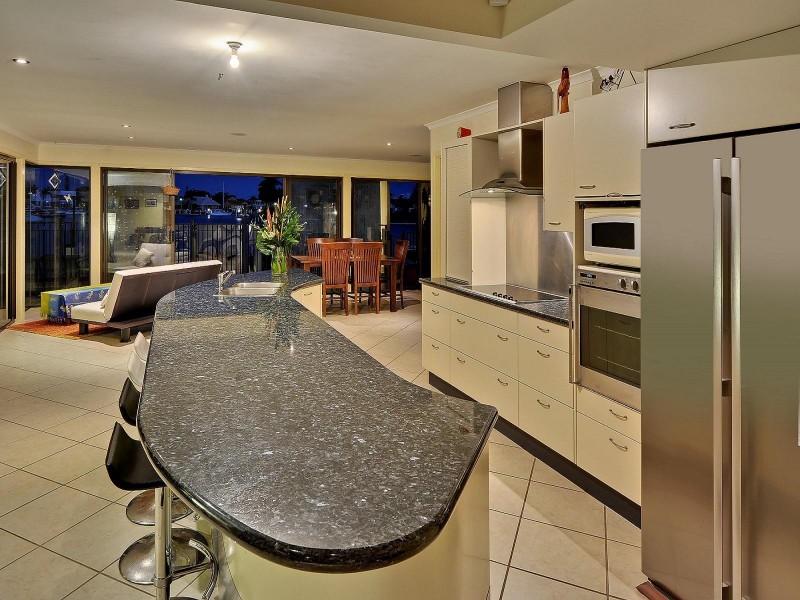 38 Carwoola Crescent, Mooloolaba QLD 4557