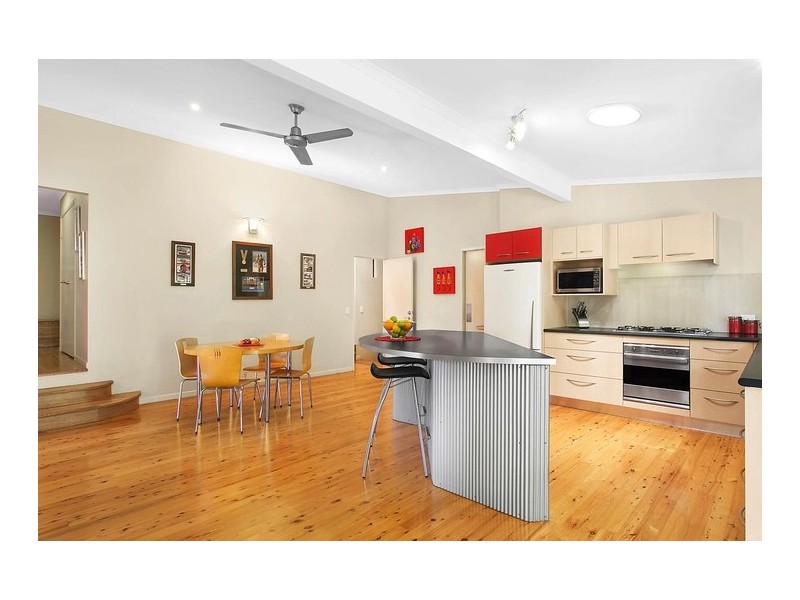 17 Pettigrew Street, Mooloolaba QLD 4557