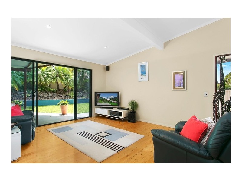 17 Pettigrew Street, Mooloolaba QLD 4557