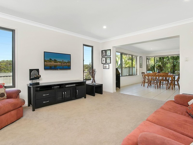 17 Hillview Drive, Buderim QLD 4556
