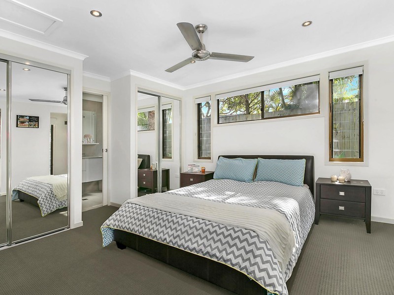 40 Karawatha Drive, Mountain Creek QLD 4557