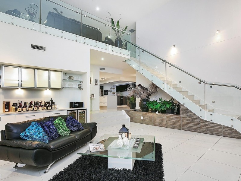 9 Victor Street, Alexandra Headland QLD 4572