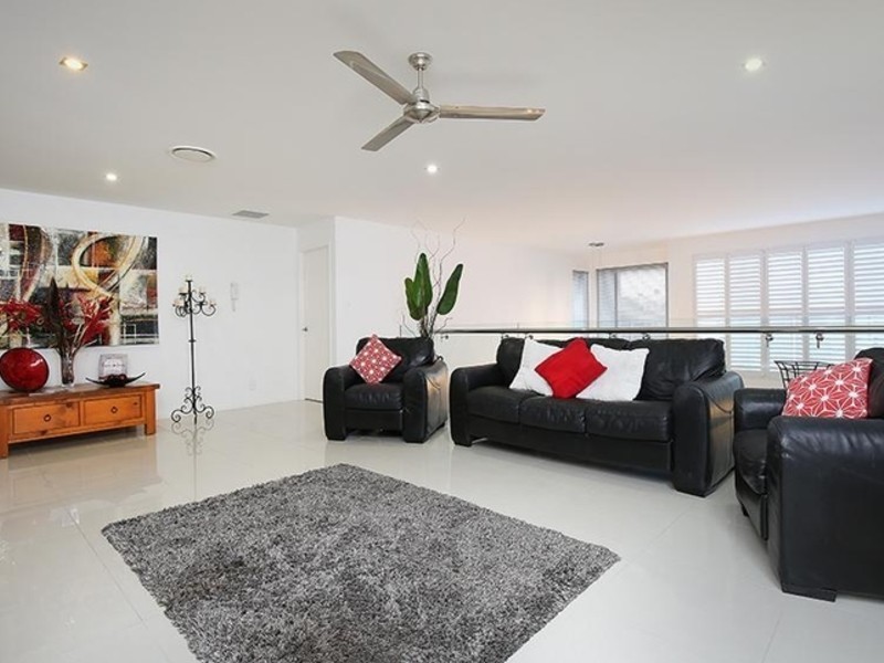 9 Victor Street, Alexandra Headland QLD 4572
