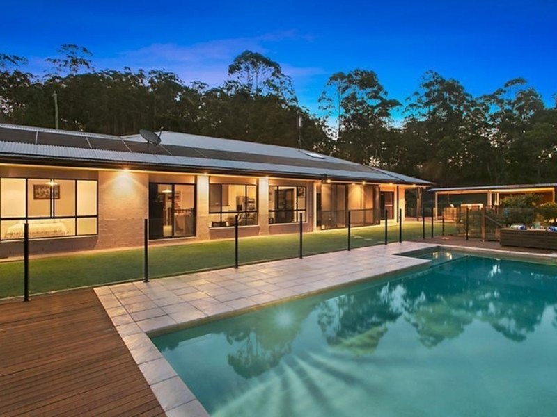 7 Lisa Road, Chevallum QLD 4555