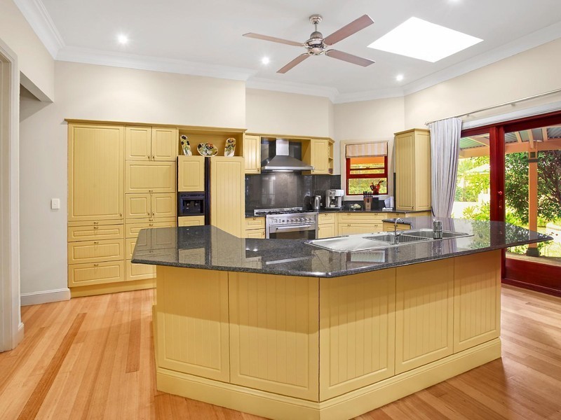 10 Kirby Court, Tanawha QLD 4556