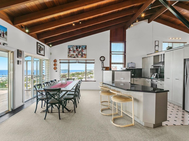 52 Tantula Road East, Alexandra Headland QLD 4572