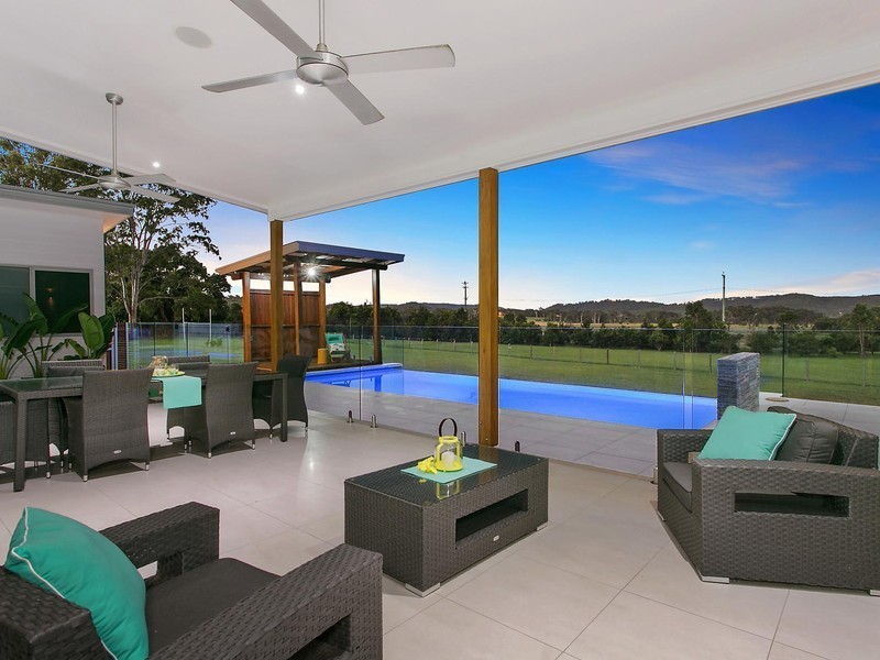 8 Golden Valley Place, Valdora QLD 4561