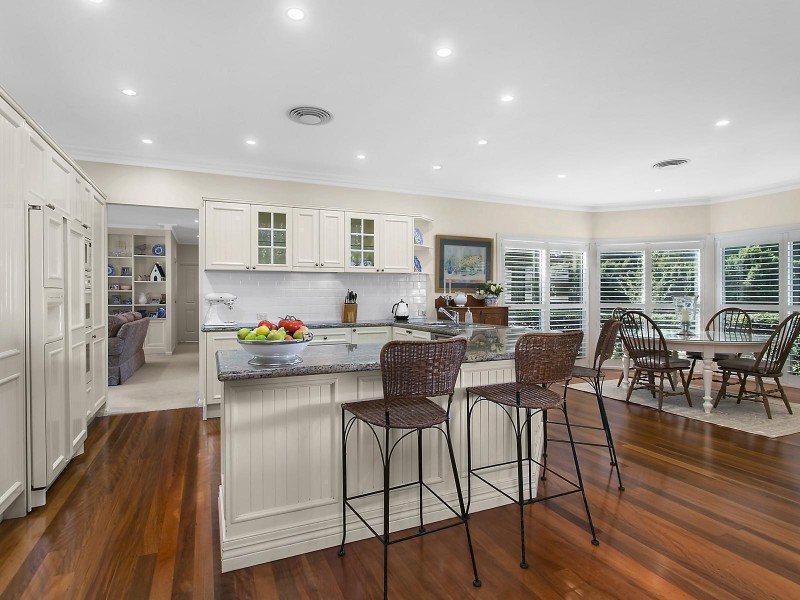 31 Walgarri Drive, Tanawha QLD 4556