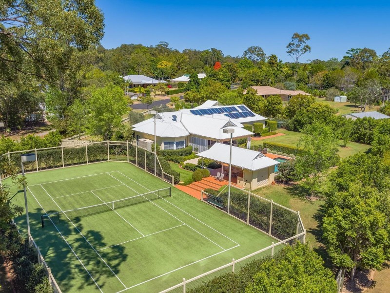 31 Walgarri Drive, Tanawha QLD 4556