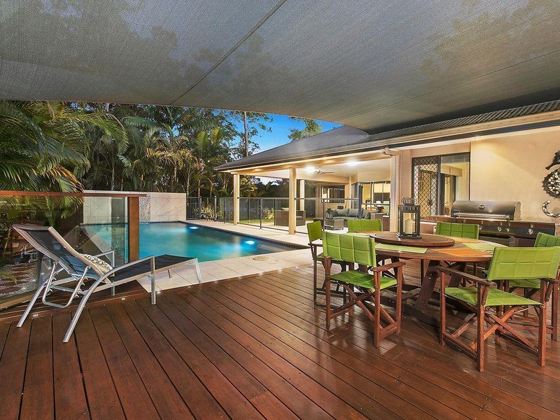 9 Anna Close, Tanawha QLD 4556